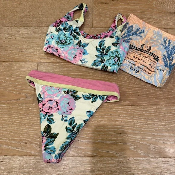 Maaji Reversible Swimsuit - Picture 4 of 4